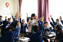 大黑吊日比君谊中学“新初中”